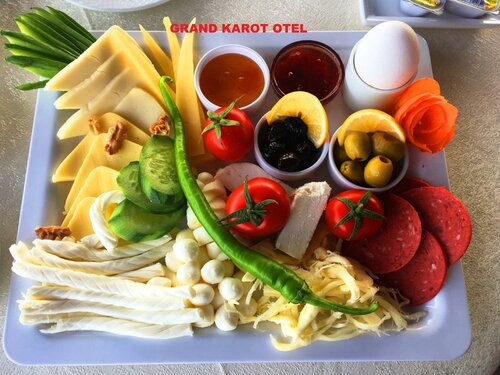 Гостиница Grand Karot Hotel в Ялове