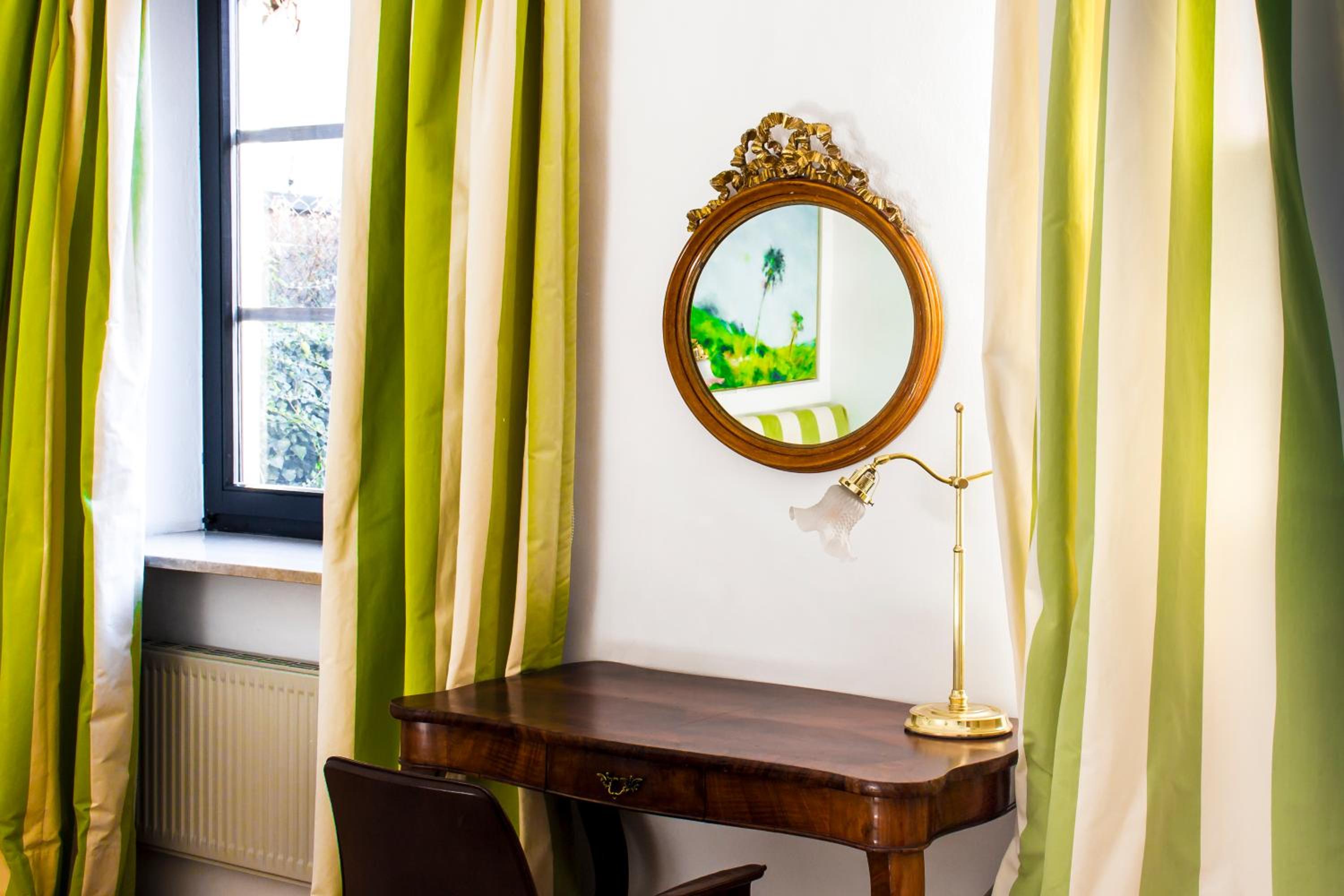 Фото Schlossberghotel - Das Kunsthotel