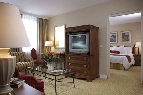 Внешний вид отеля Millennium Court, Budapest - Marriott Executive Apartments в Будапеште, фото 4