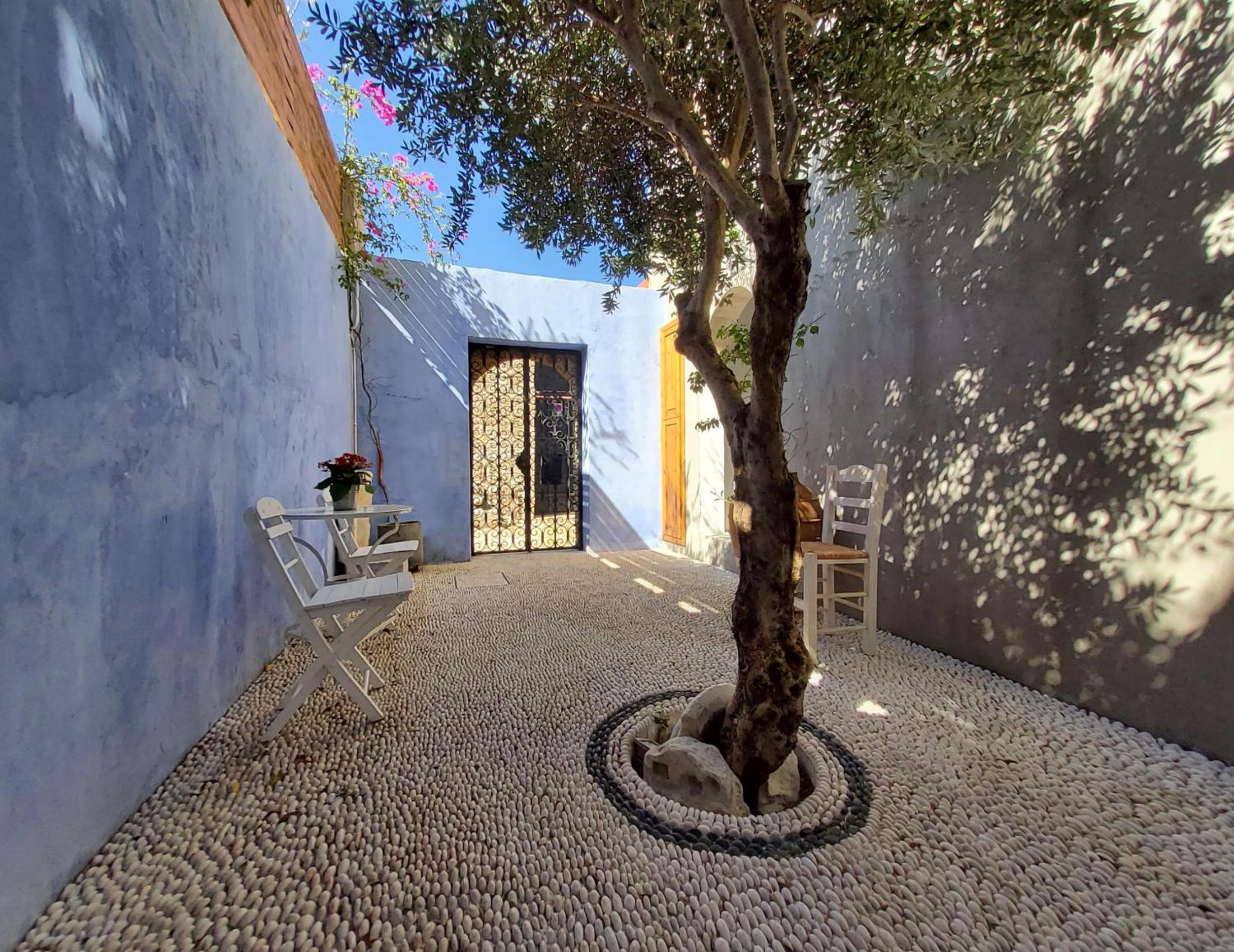 Фото Saint George Studios