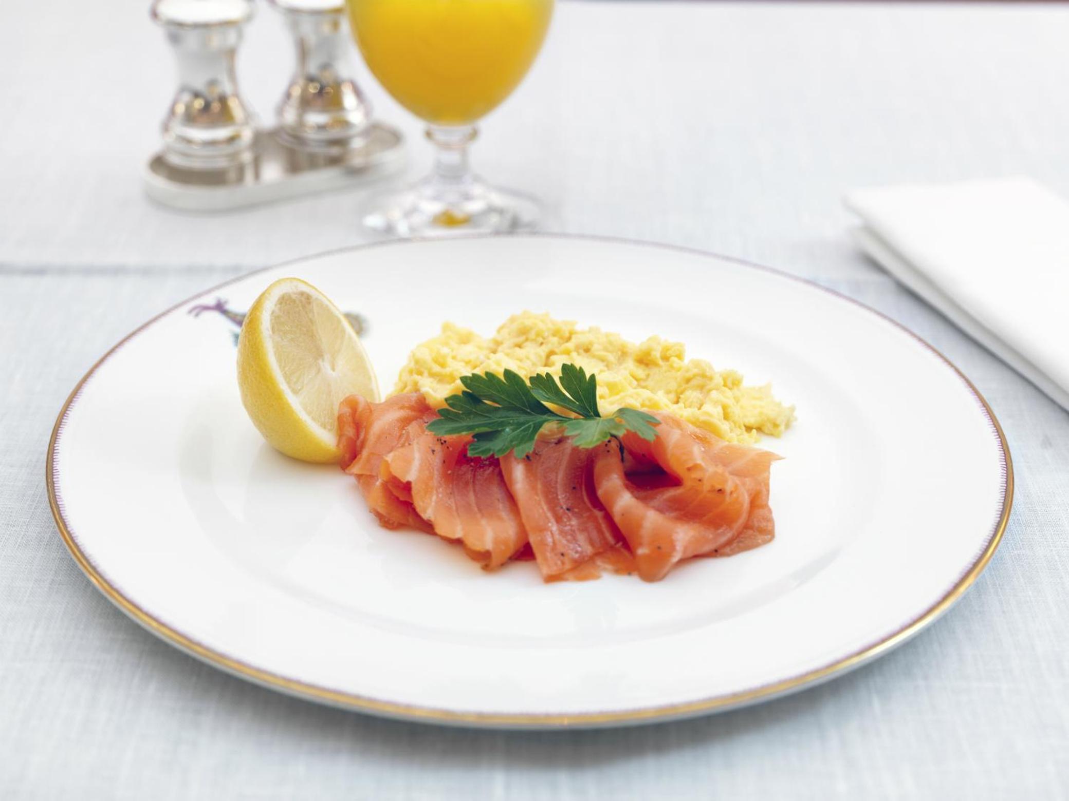 Фото The Whitby Hotel