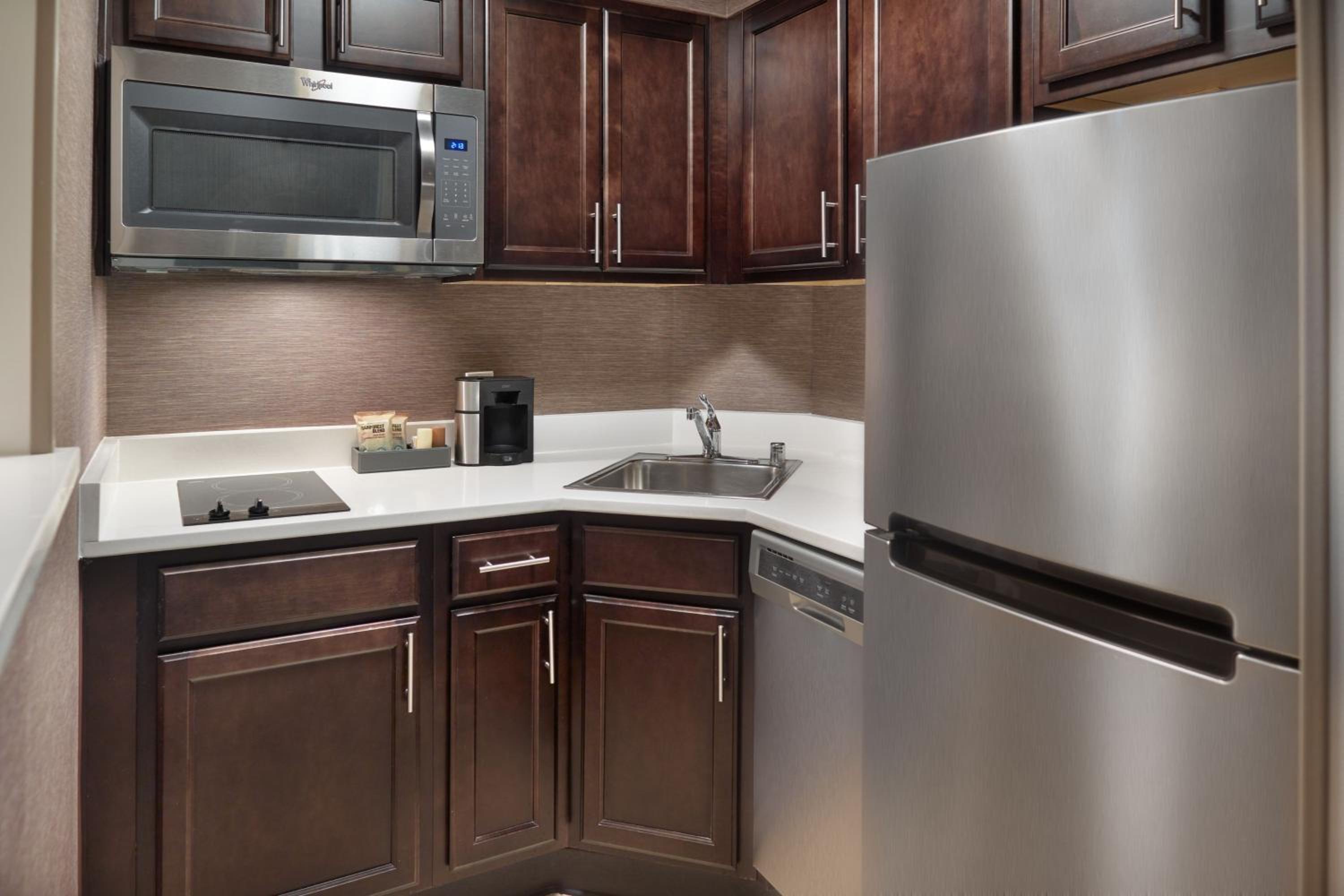 Фото Residence Inn by Marriott Bethesda Downtown