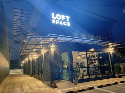 Гостиница Loft Space Hotel в Ранонге