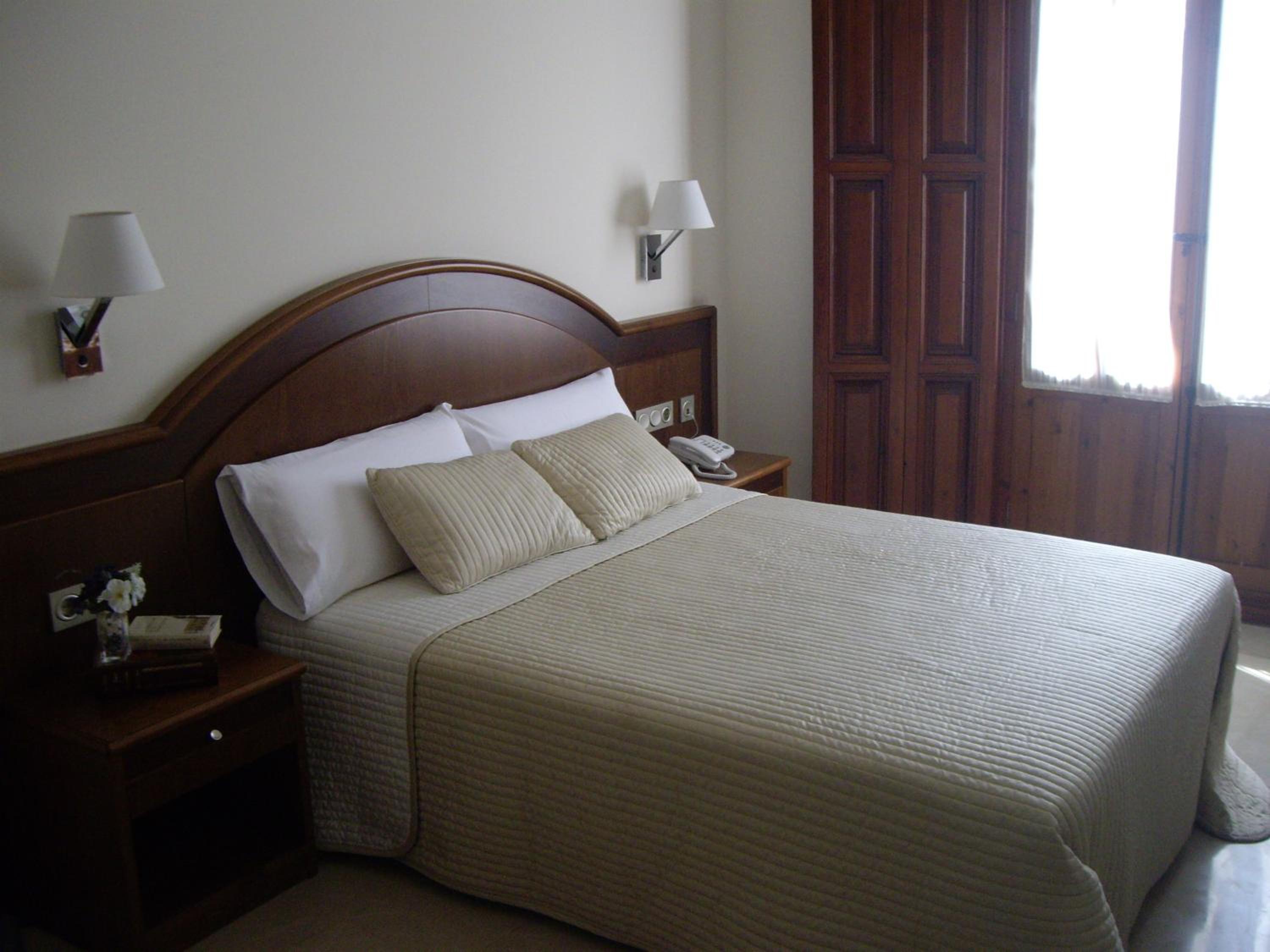 Фото Hotel San Sebastian Hospederia