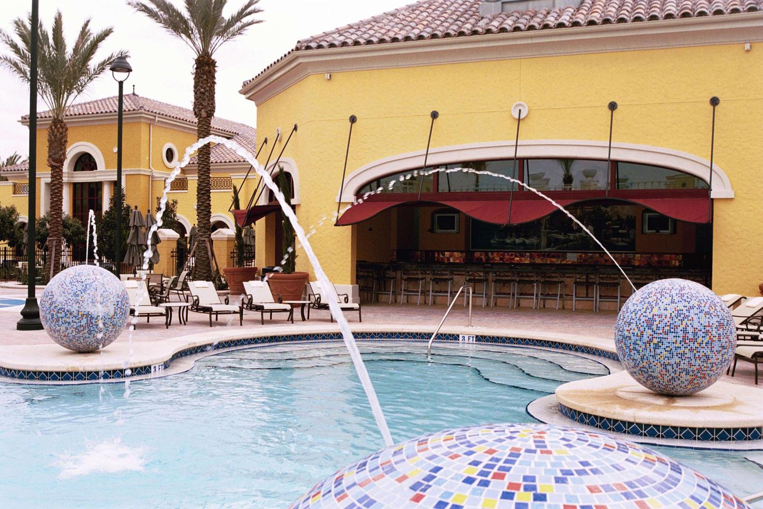 Фото Hilton Grand Vacations Club Tuscany Village Orlando