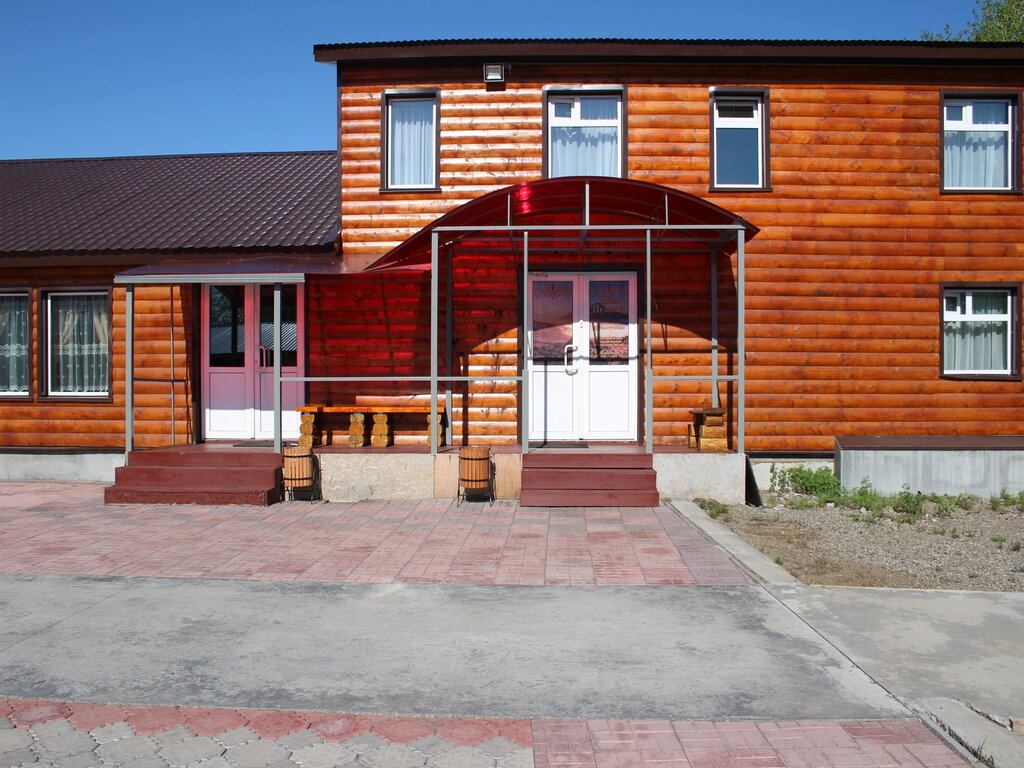 Фото Пеликен