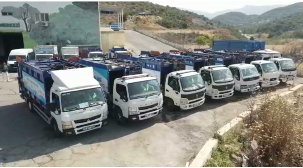 Waste sorting Bozcahan Recycling, Izmir, photo