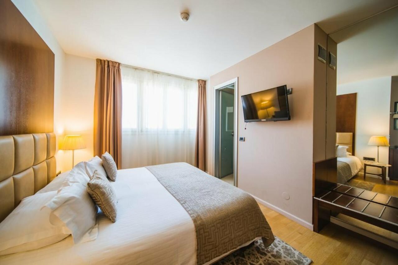 Фото Hotel Vestibul Palace