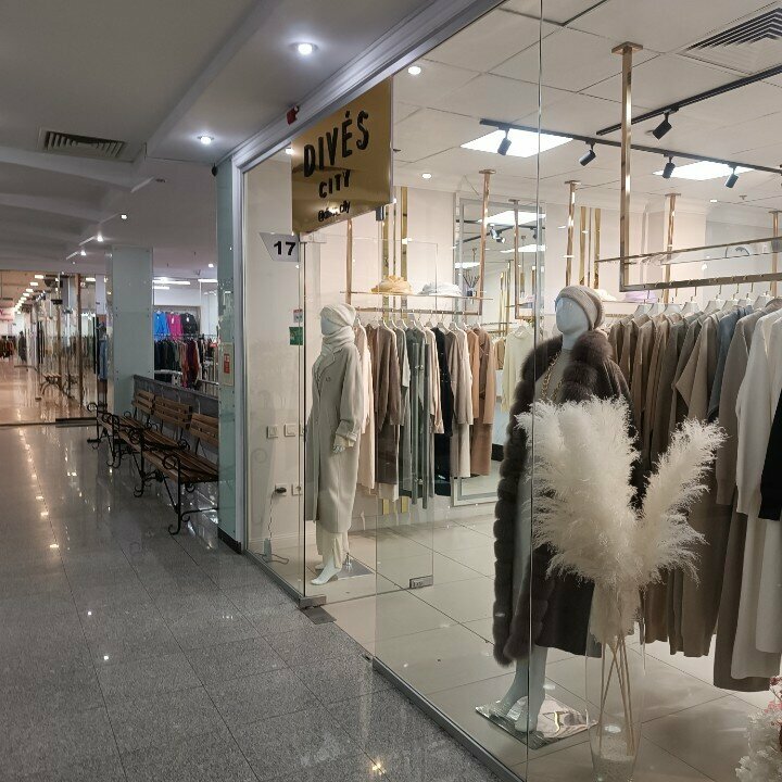 Clothing store Dives city, Astana, photo