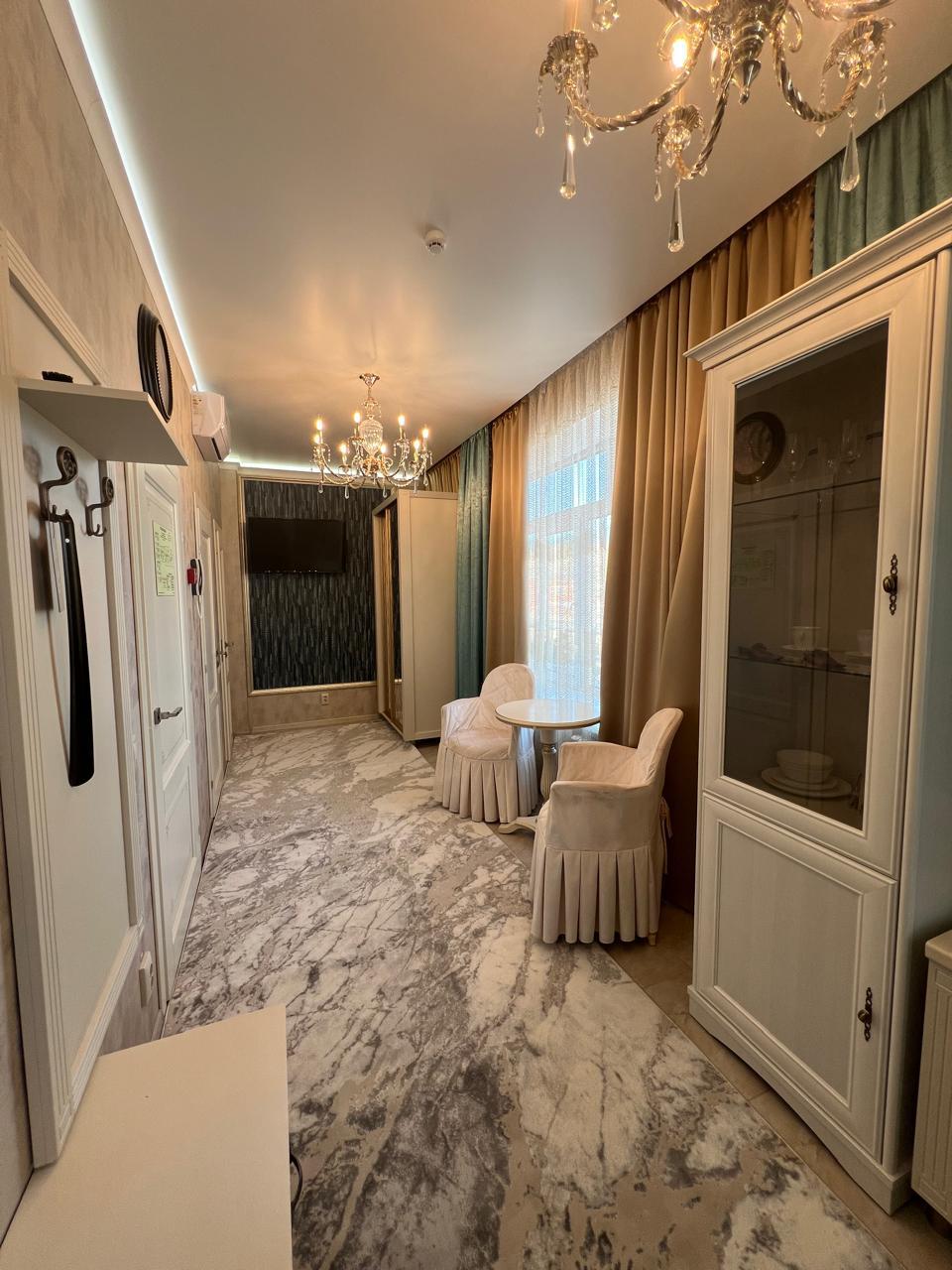 Фото Вернисаж