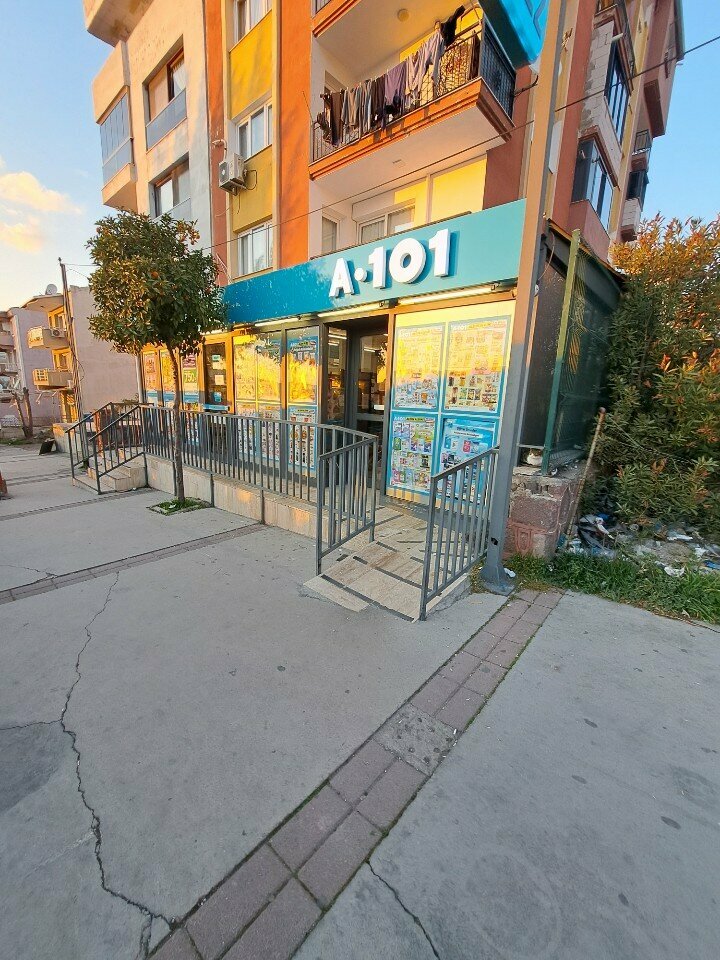 Supermarket A 101, Izmir, photo
