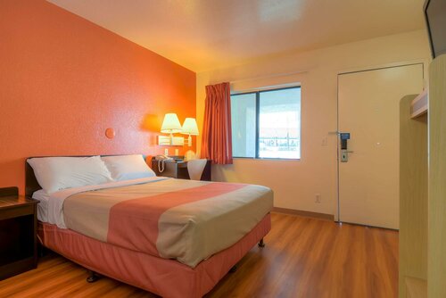 Гостиница Motel 6 Palm Springs, Ca - Downtown в Палм-Спрингс