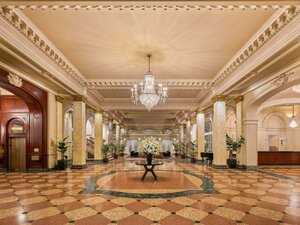 Гостиница Fairmont Palliser