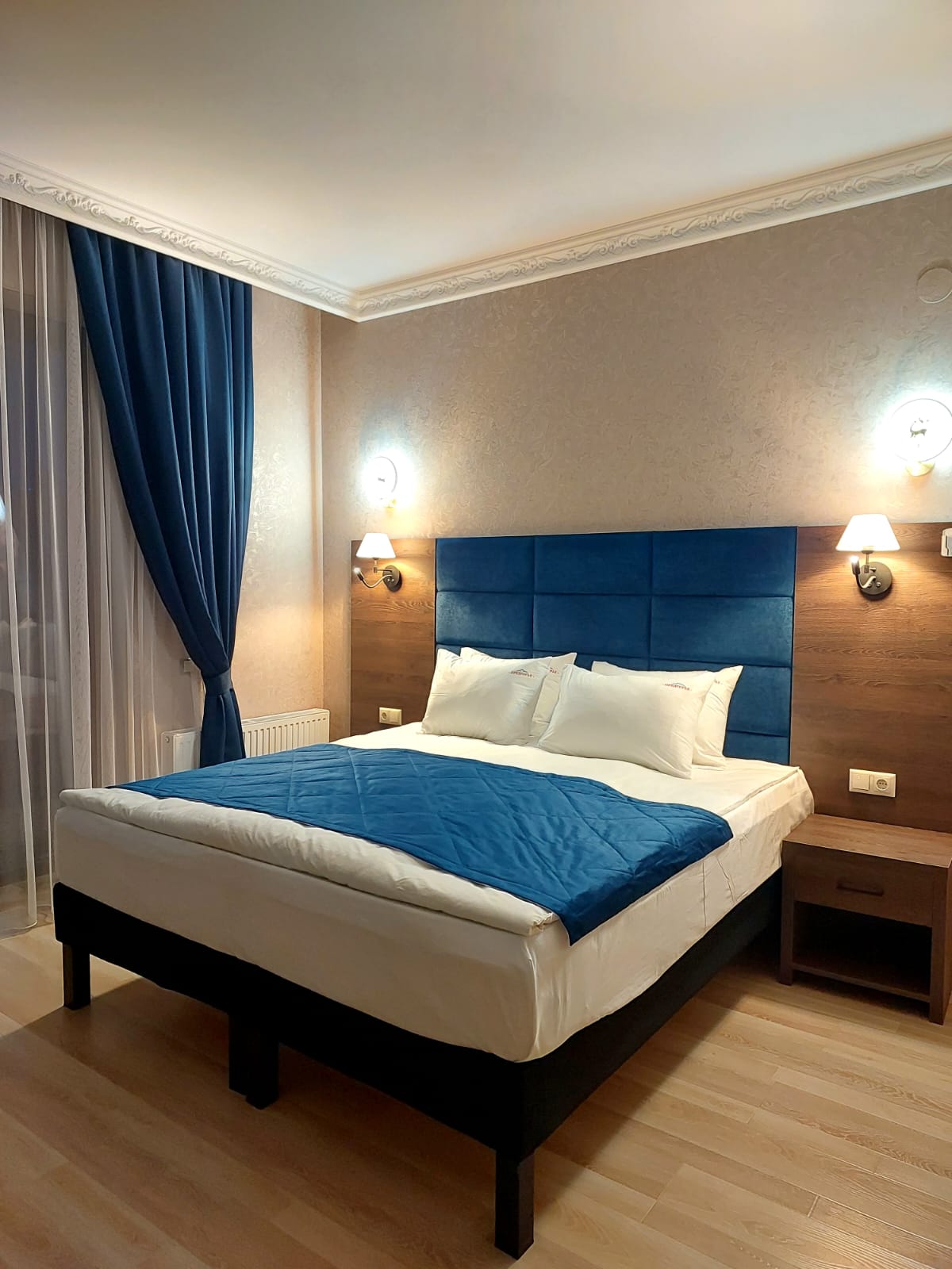 Фото отеля 1