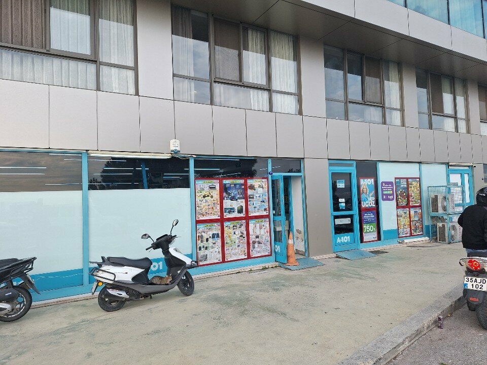 Supermarket A 101, Izmir, photo