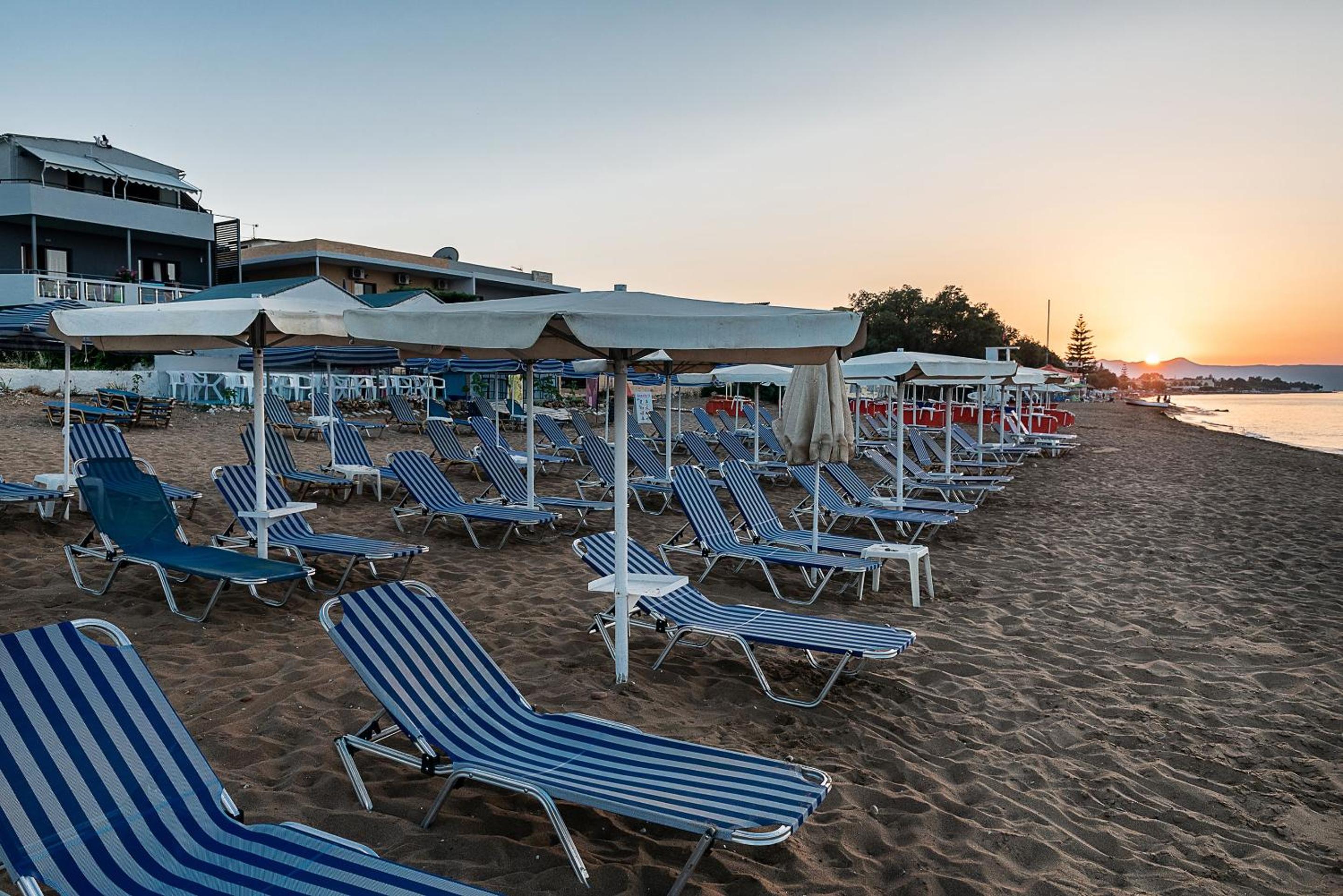 Фото Hotel Koukouras