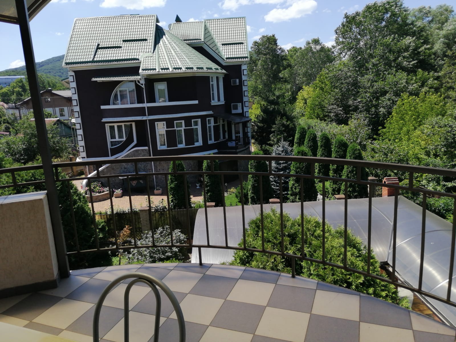 Фото отеля 2