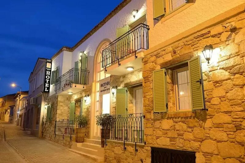 Гостиница Brothers Çeşme Boutique Hotel в Чешме