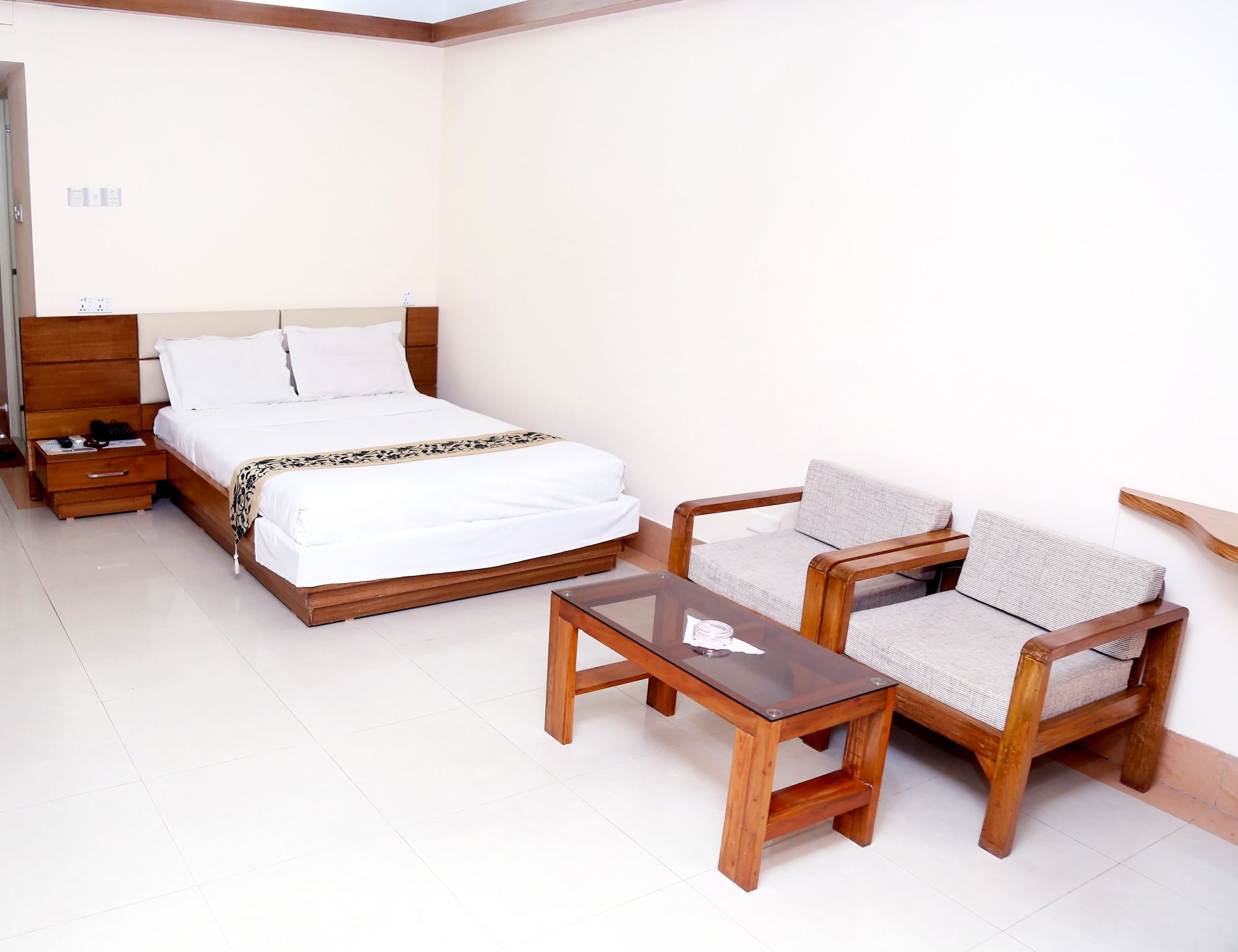 Фото Hotel Garden Inn