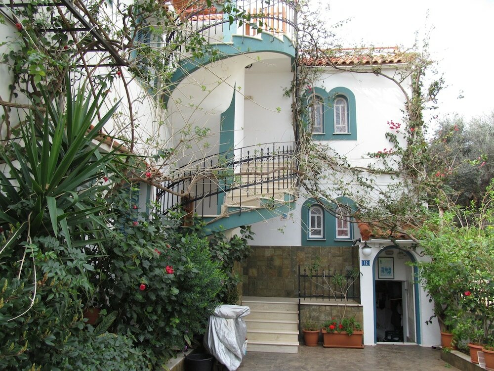 Фото Villa Contessa by Checkin