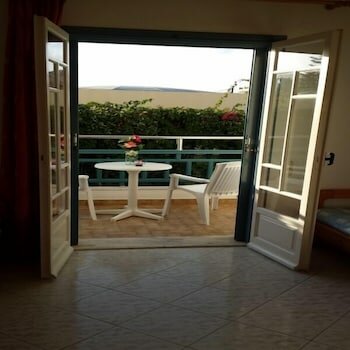 Фото Villa Contessa by Checkin