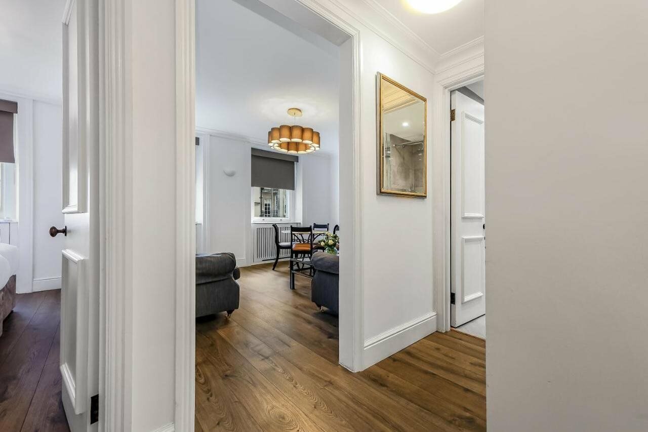 Фото 10 Curzon Street Apartments by Mansley