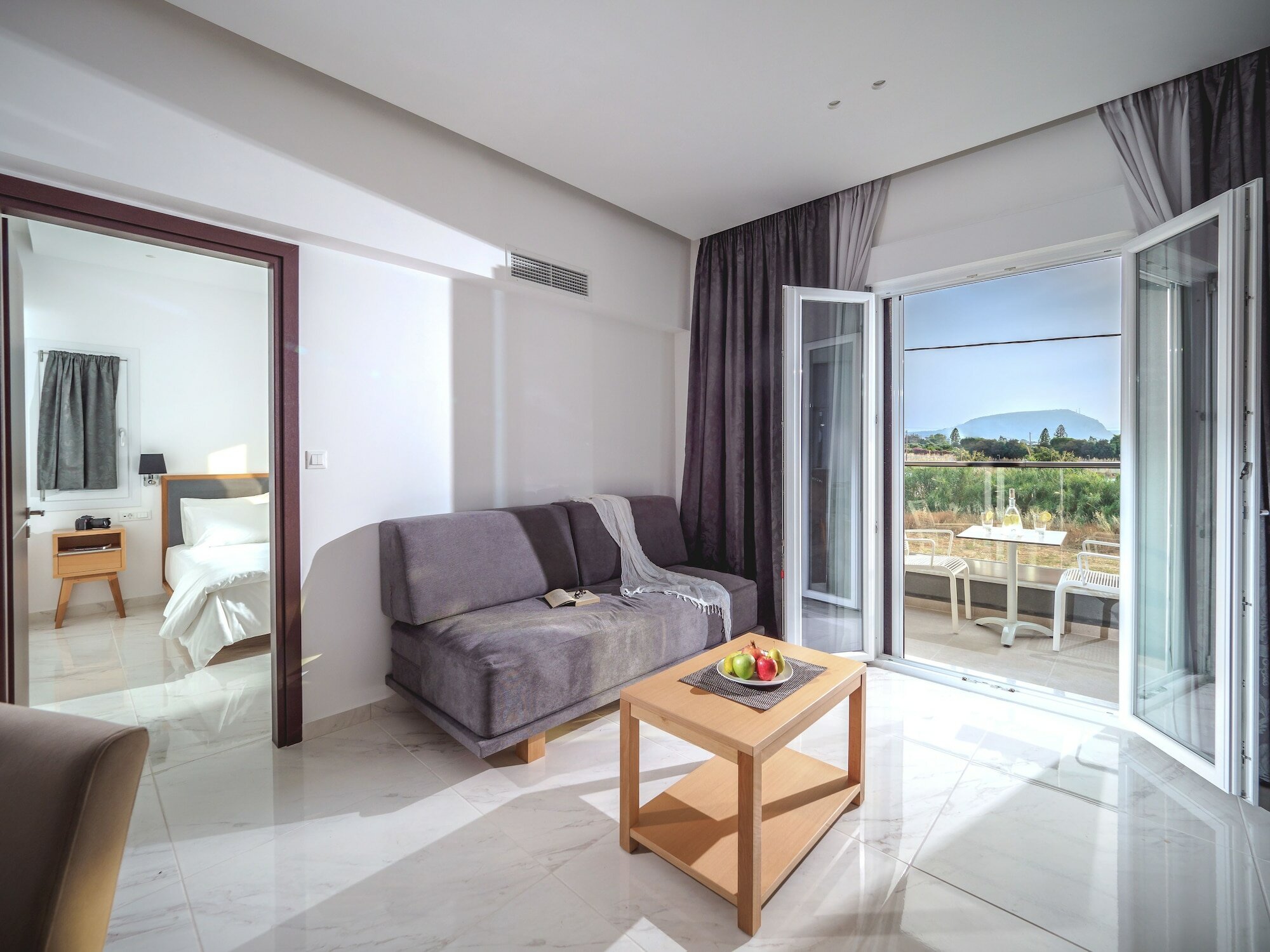 Фото Elysian Suites