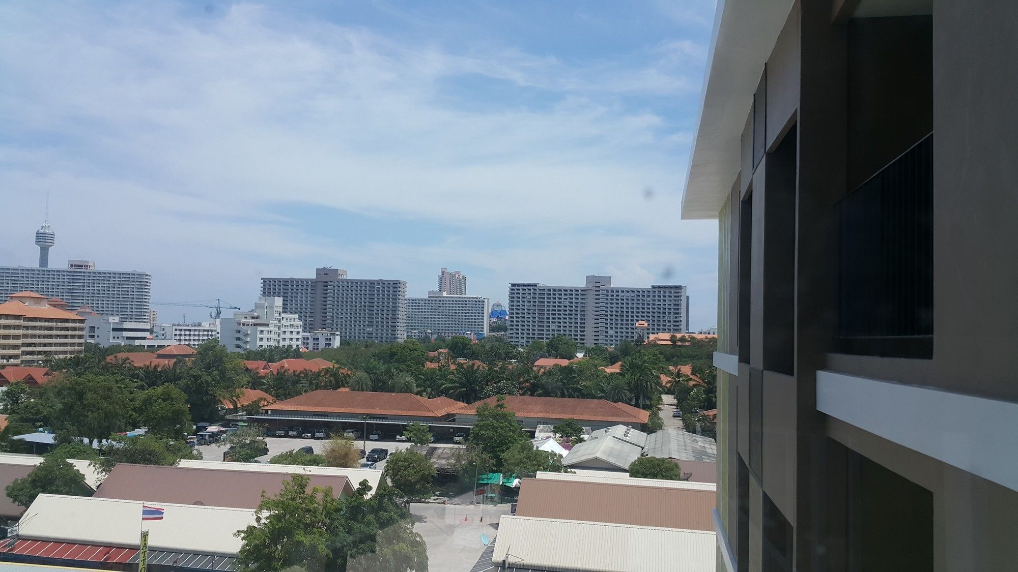 Фото LawinTa Hotel 