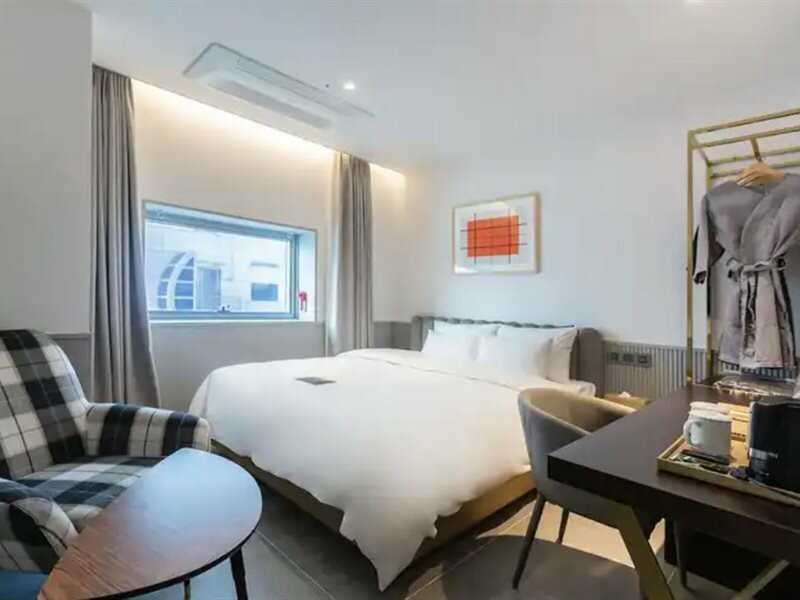 Фото H Avenue Gwangalli Beach