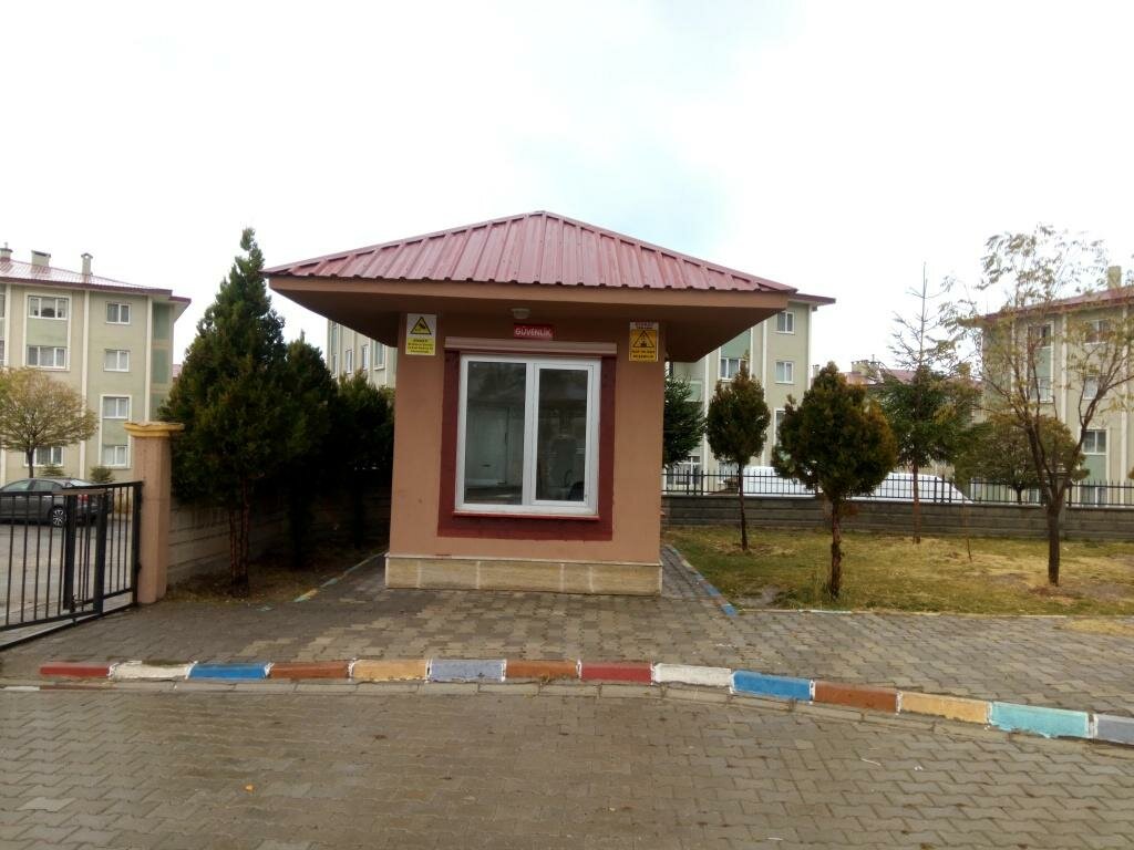 Primary school Toki Martyr Yusuf Sayan Primary School, Adilcevaz, photo