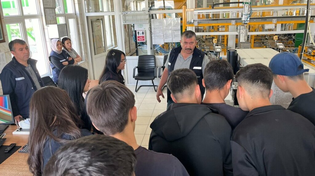 قاعة الجمباز Mimar Sinan Vocational and Technical Anatolian High School ، قيصرية، صورة
