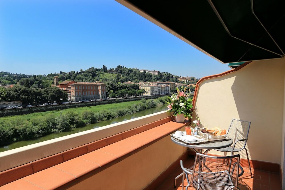 Фото Plaza Hotel Lucchesi