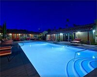 Гостиница Los Arboles Hotel в Палм-Спрингс