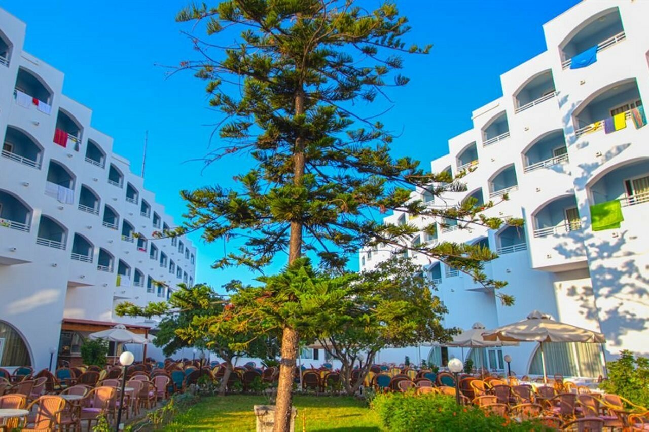 Фото отеля 3