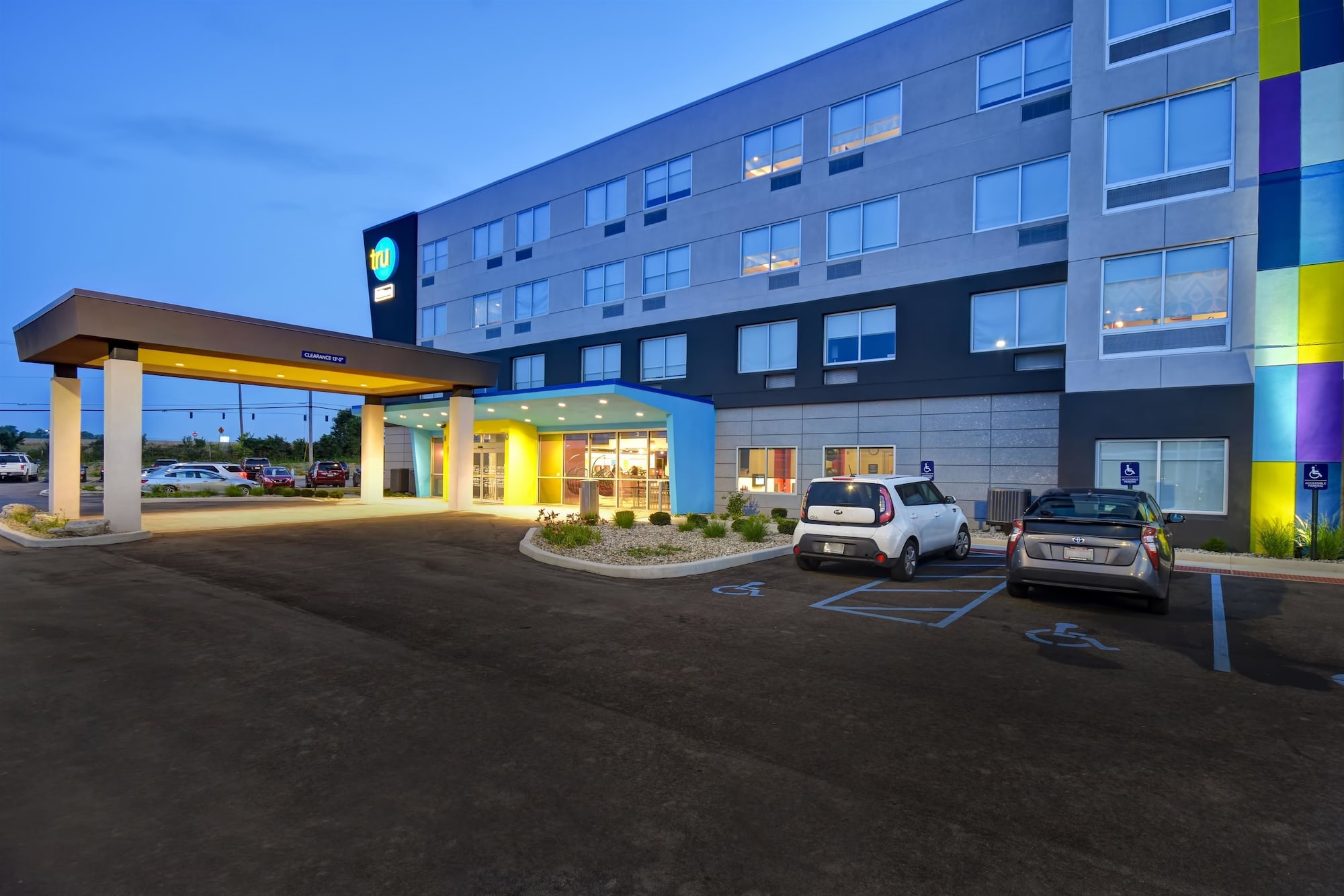 Фото Tru by Hilton Fort Wayne, In