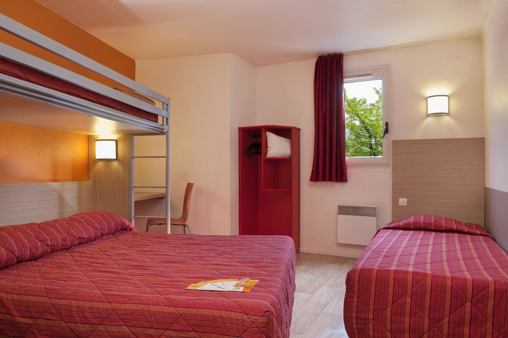 Фото Premiere Classe Rosny Sous Bois