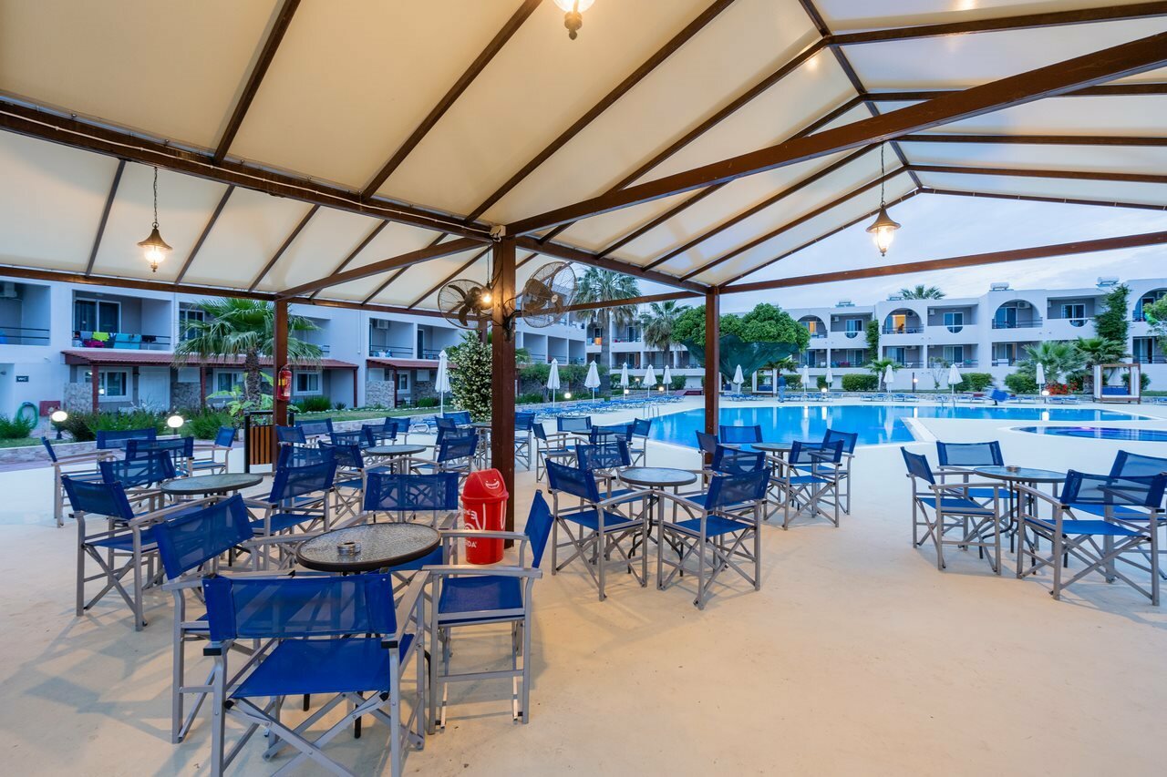 Фото Lardos Bay