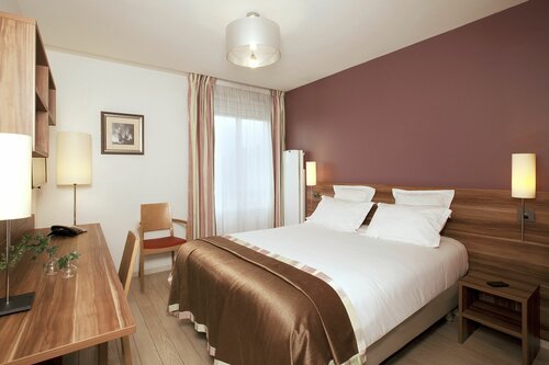 Гостиница Residhome Bures La Guyonnerie