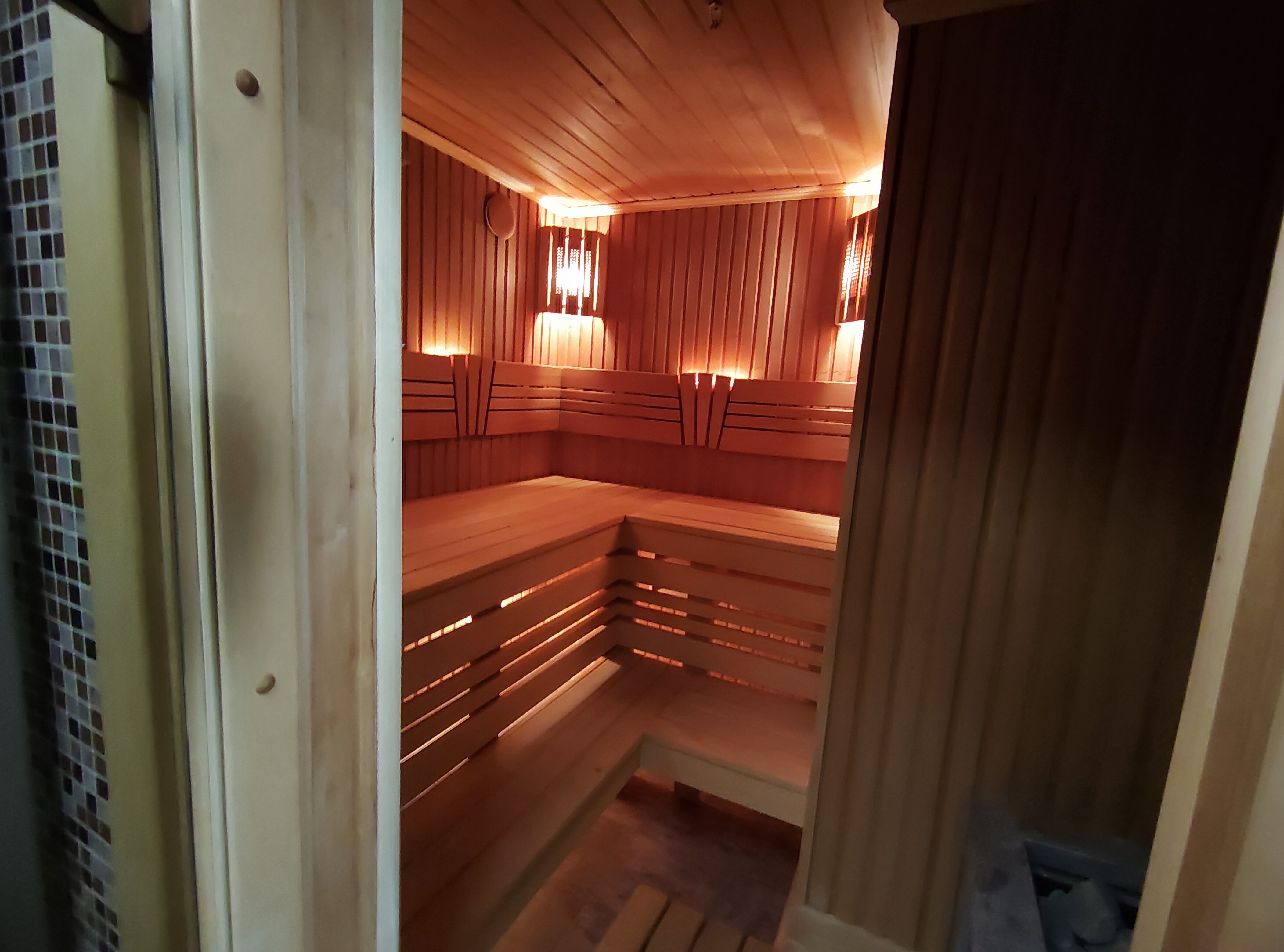 Фото Business Hotel