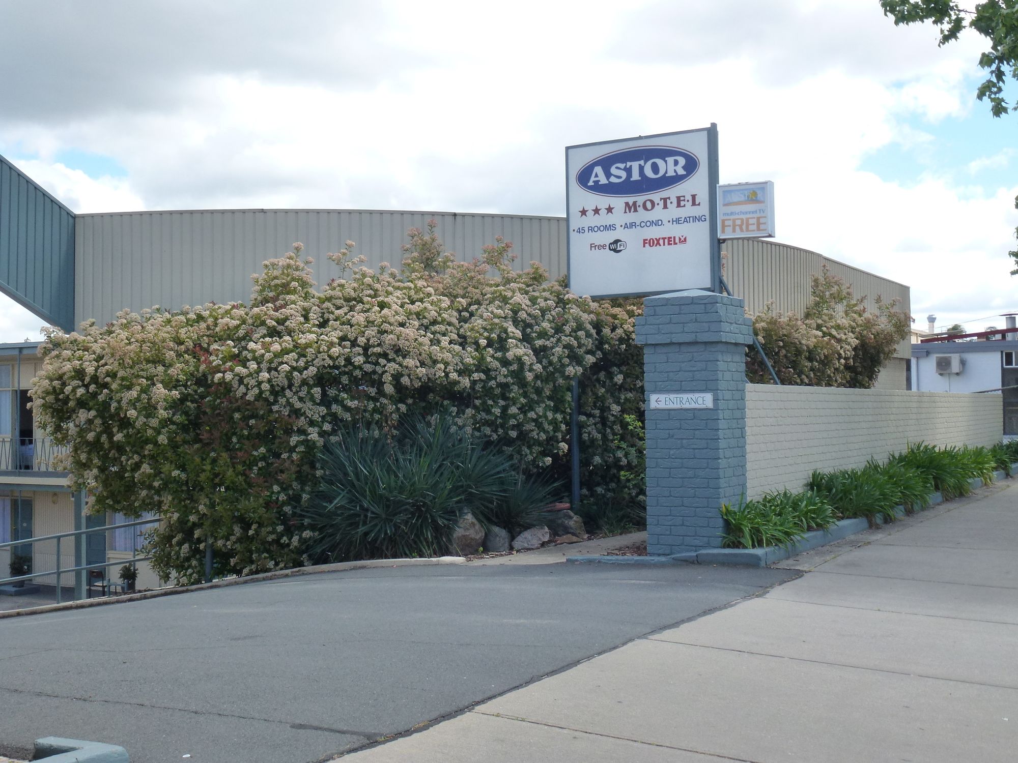 Фото Astor Hotel Motel