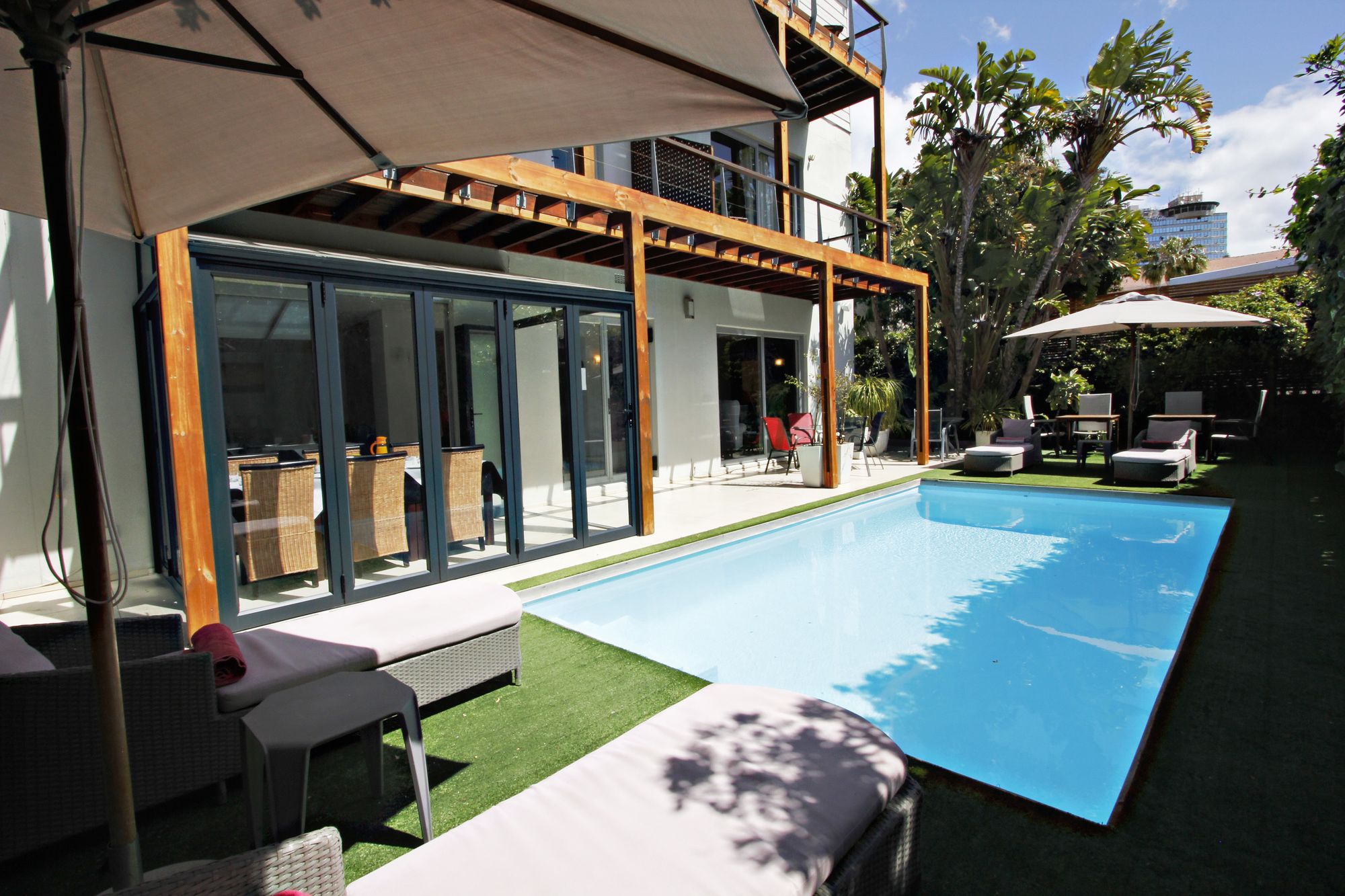 Фото The One 8 Hotel
