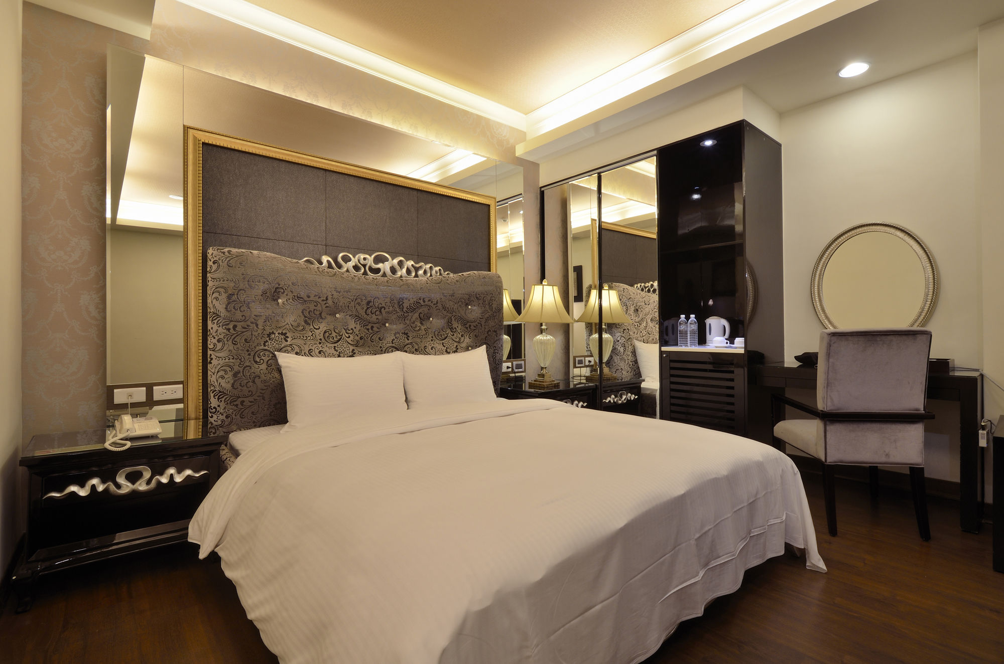 Фото Hotel Modern Puli