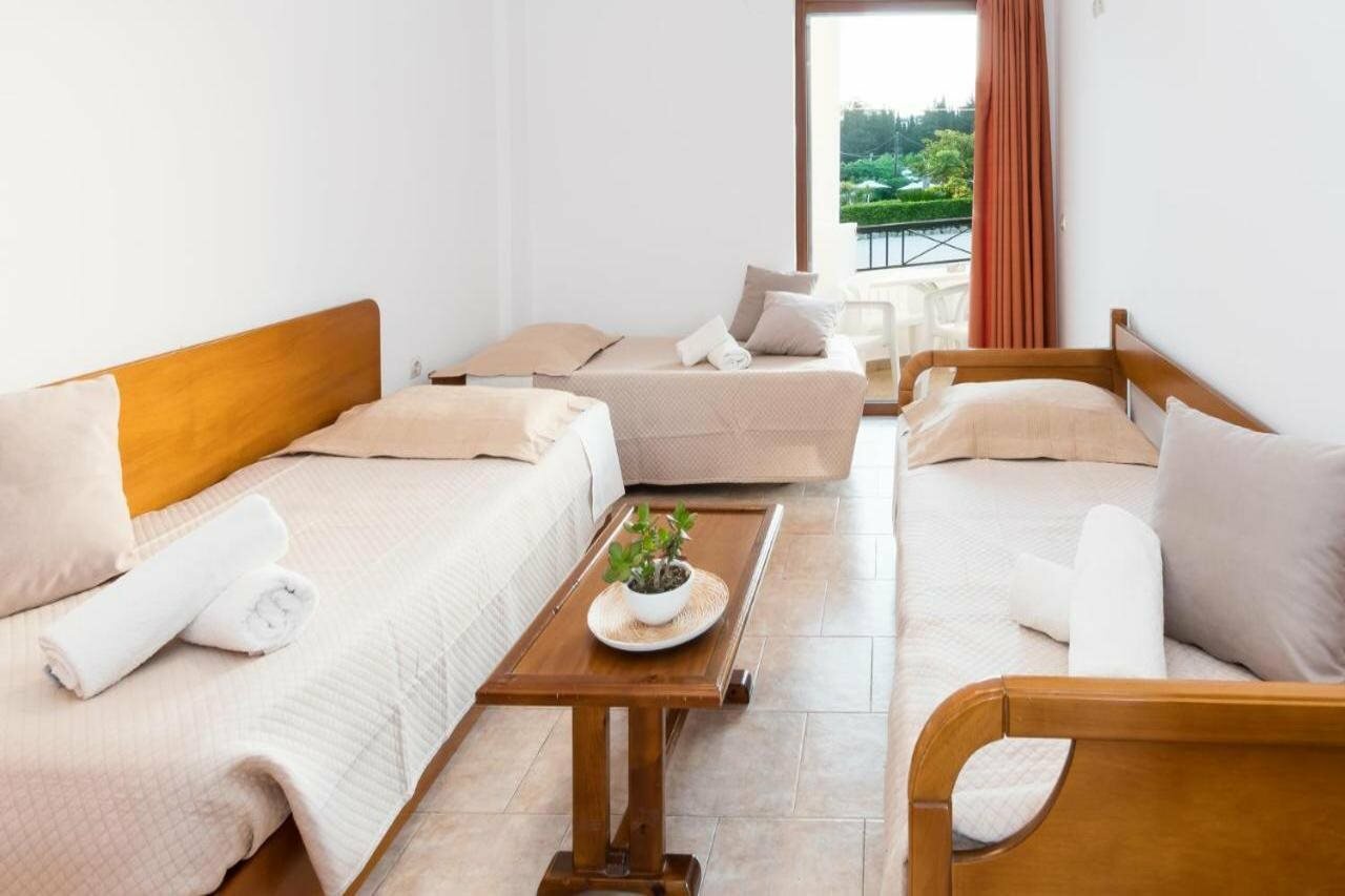 Фото Goudelis Apartments