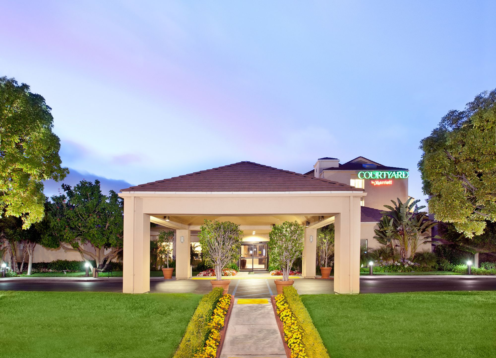 Фото Courtyard by Marriott Costa Mesa South Coast Metro