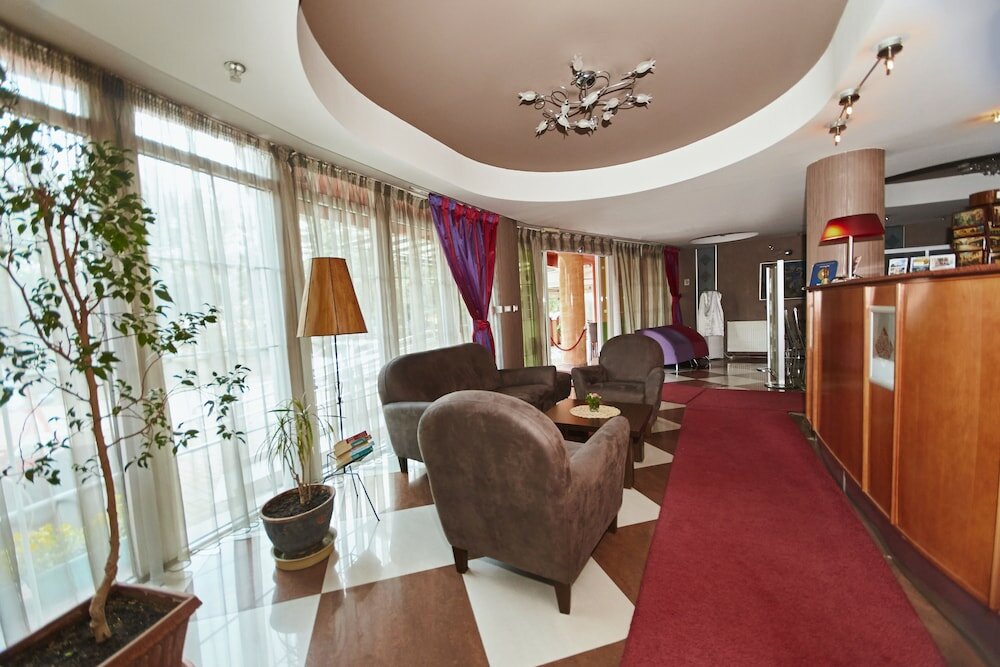 Фото Hotel Leonardo