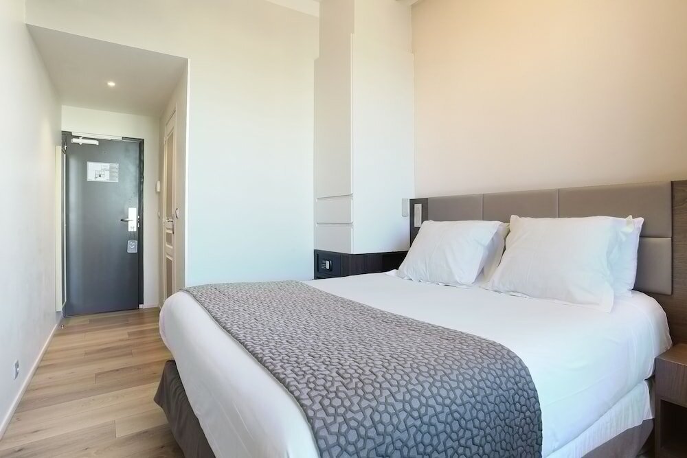 Фото Negrecoste Hôtel & SPA