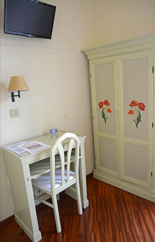 Фото Hotel Lilium