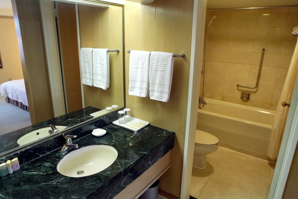 Фото Commodore Hotel Busan