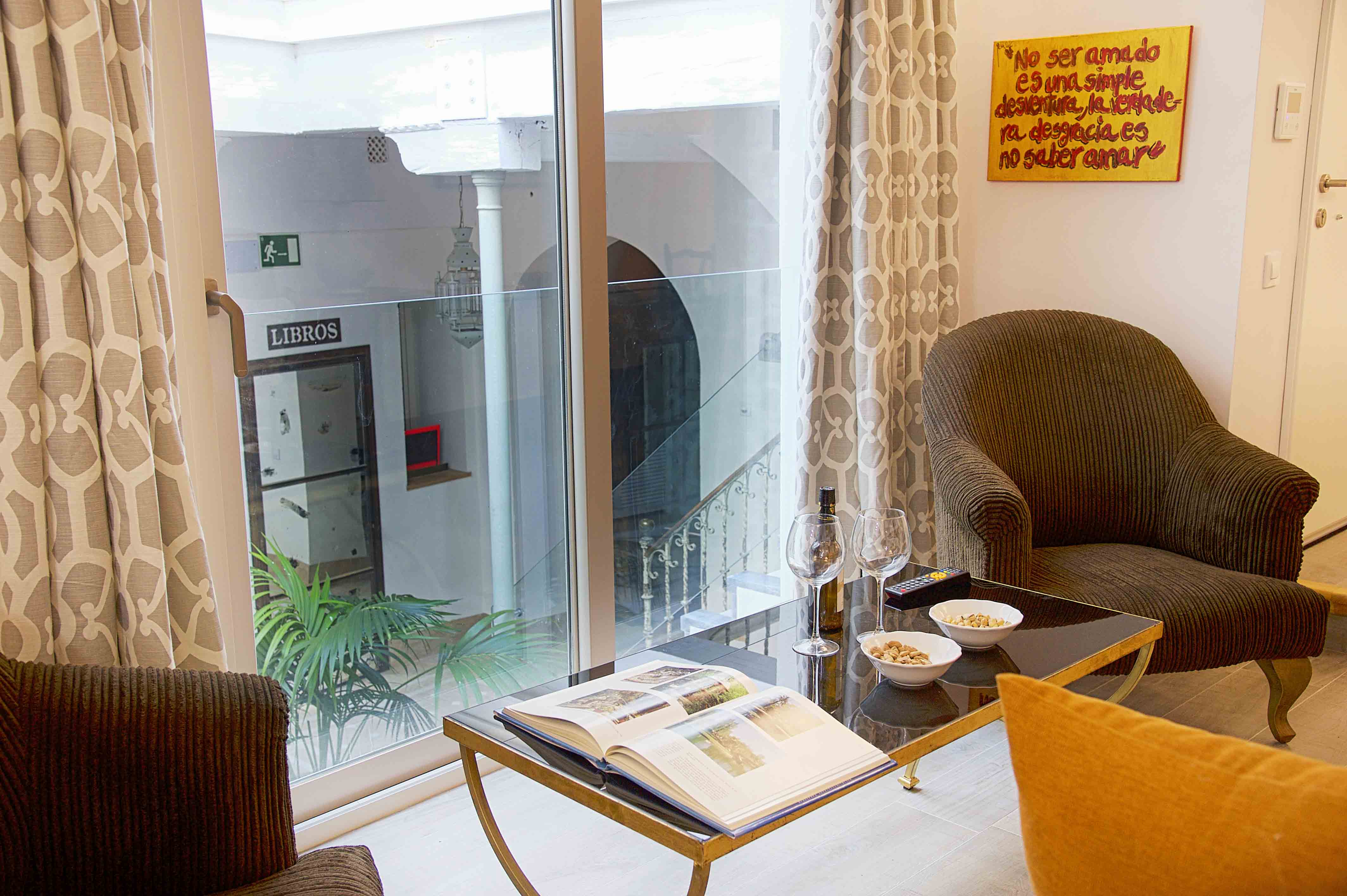 Фото Overland Suites Catedral