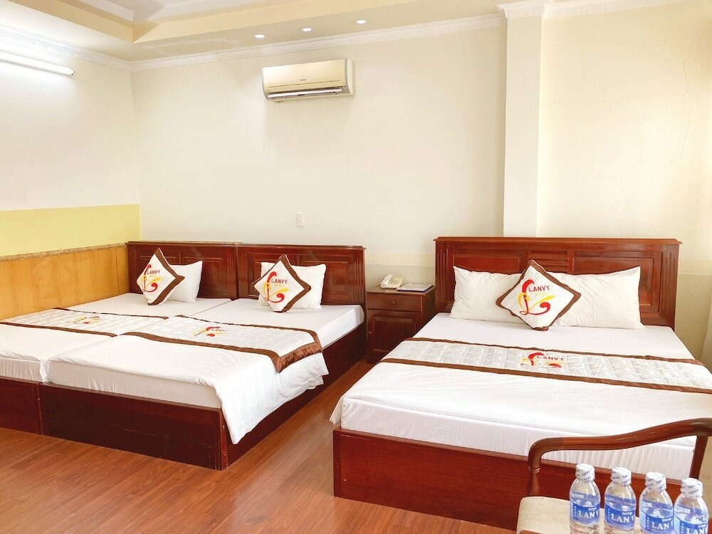 Фото Lan Vy Hotel